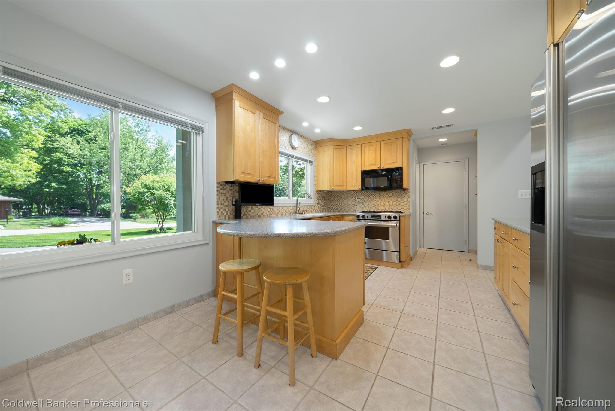 278 East Maryknoll Road Rochester, MI 48309 - Photo 8 of 44 Gallery Image 8