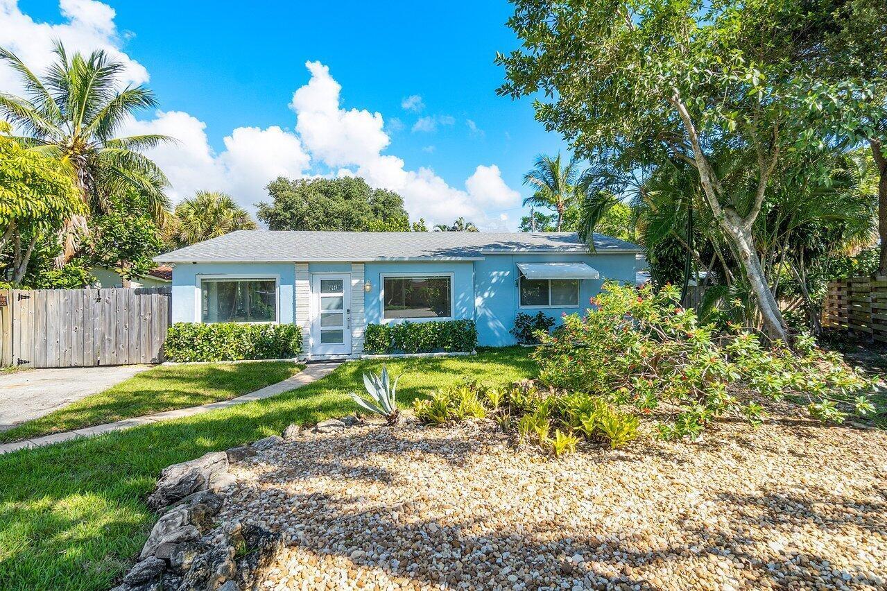139 Prospect Road Lantana, FL 33462 - Photo 1 of 38 001-139ProspectRoad-Lantana-FL-33462-SMA