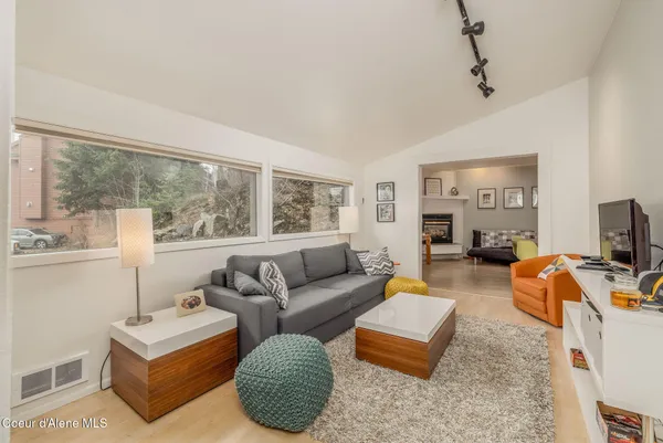 $550,000 | 88 Blooming Flower Court, Unit 101 B9, Sandpoint, ID 83864