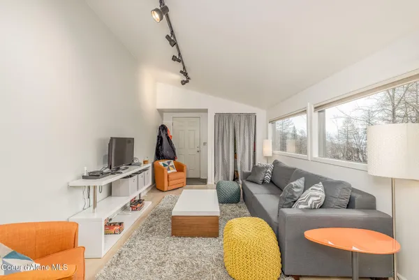 $550,000 | 88 Blooming Flower Court, Unit 101 B9, Sandpoint, ID 83864