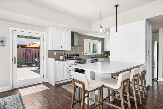 $959,900 | 8353 Congdon Boulevard, Duluth, MN 55804