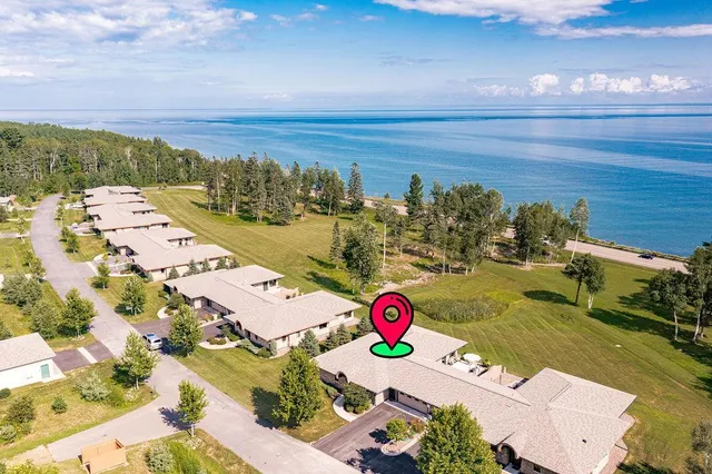 $959,900 | 8353 Congdon Boulevard, Duluth, MN 55804