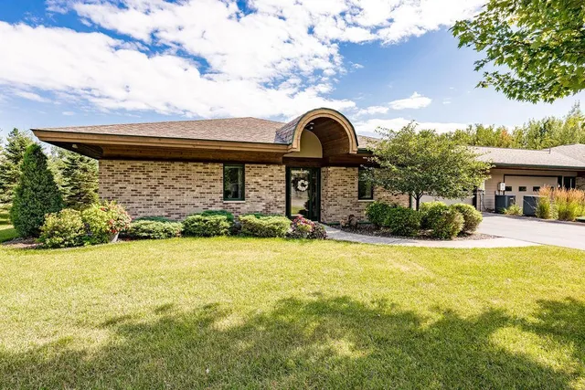 $959,900 | 8353 Congdon Boulevard, Duluth, MN 55804