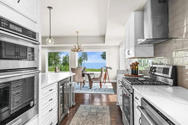 $959,900 | 8353 Congdon Boulevard, Duluth, MN 55804