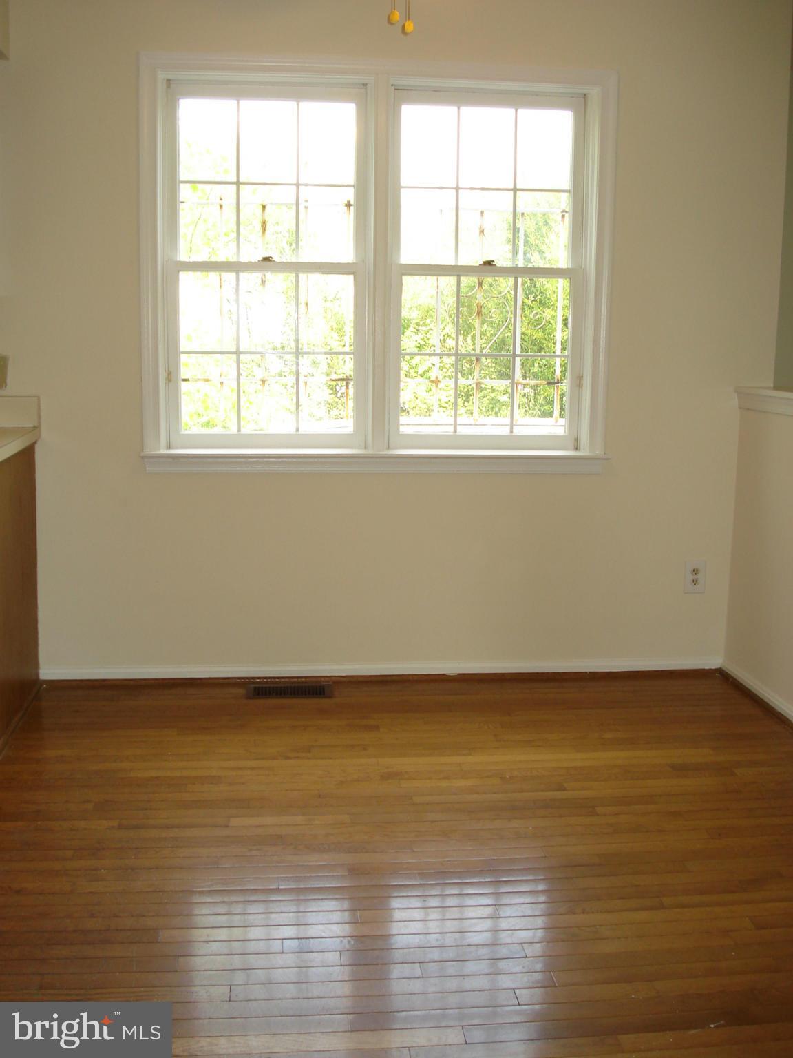 1213 East Randolph Road Silver Spring, MD 20904 - Photo 7 of 29 Kitchen 3