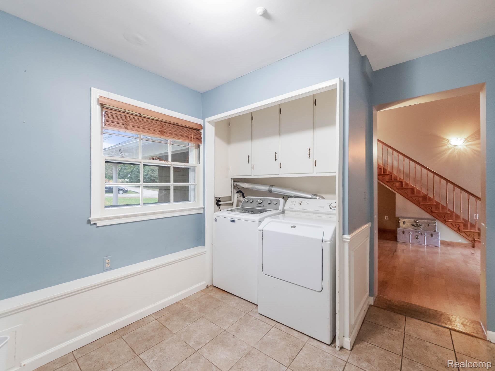 1988 Crosswick Road Bloomfield Hills, MI 48301 - Photo 37 of 46 Laundry Room