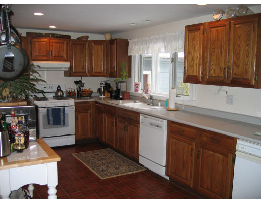 7 Shawnlee Road Canton, MA 02021 - Photo 3 of 13 Gallery Image 3