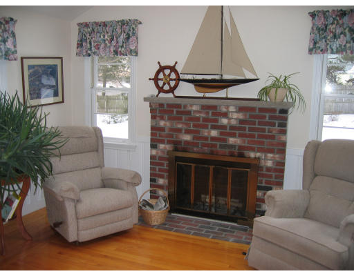 7 Shawnlee Road Canton, MA 02021 - Photo 5 of 13 Gallery Image 5