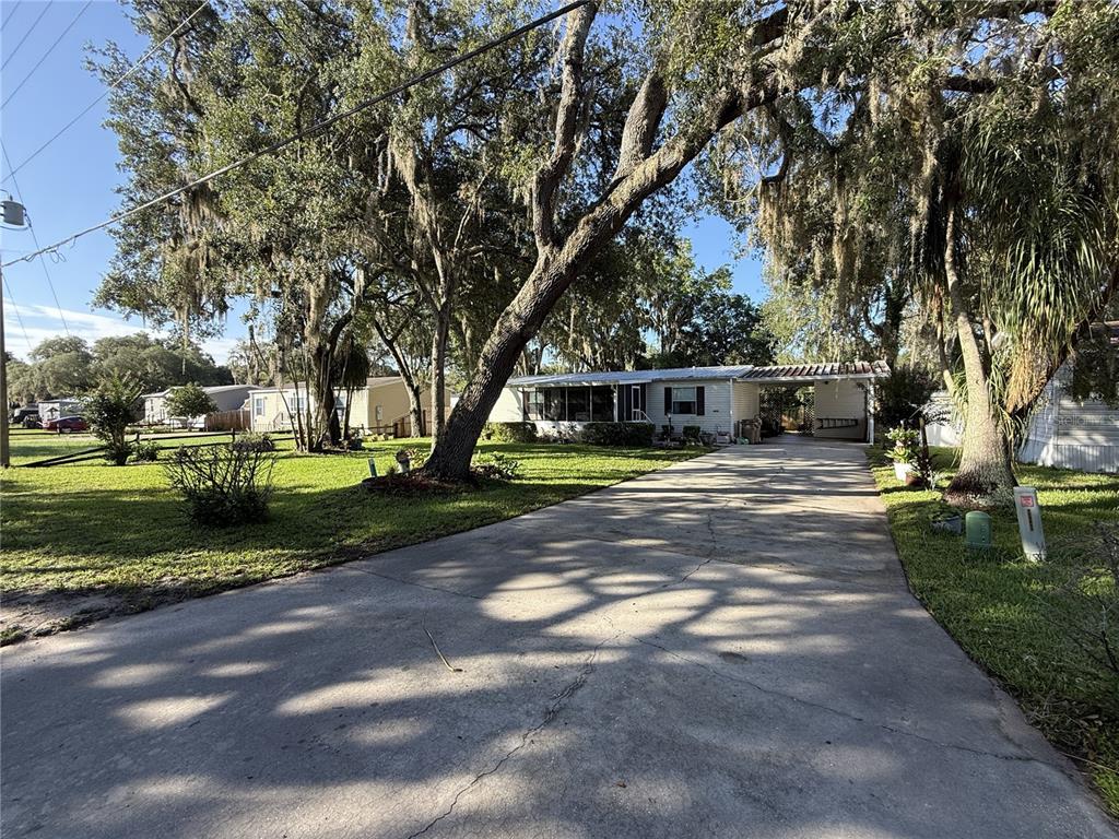 8634 Treasure Island Road Leesburg, FL 34788 - Photo 8 of 17