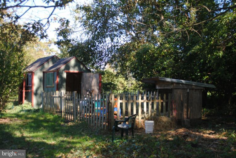 308 Fey Road Chestertown, MD 21620 - Photo 29 of 29 Small animal barn/shed behind house