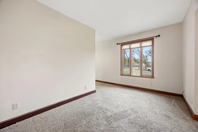 $148,000 | 125 4th Avenue Southeast, Mayville, ND 58257