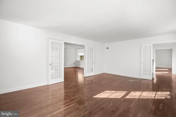 a view of empty room with a window