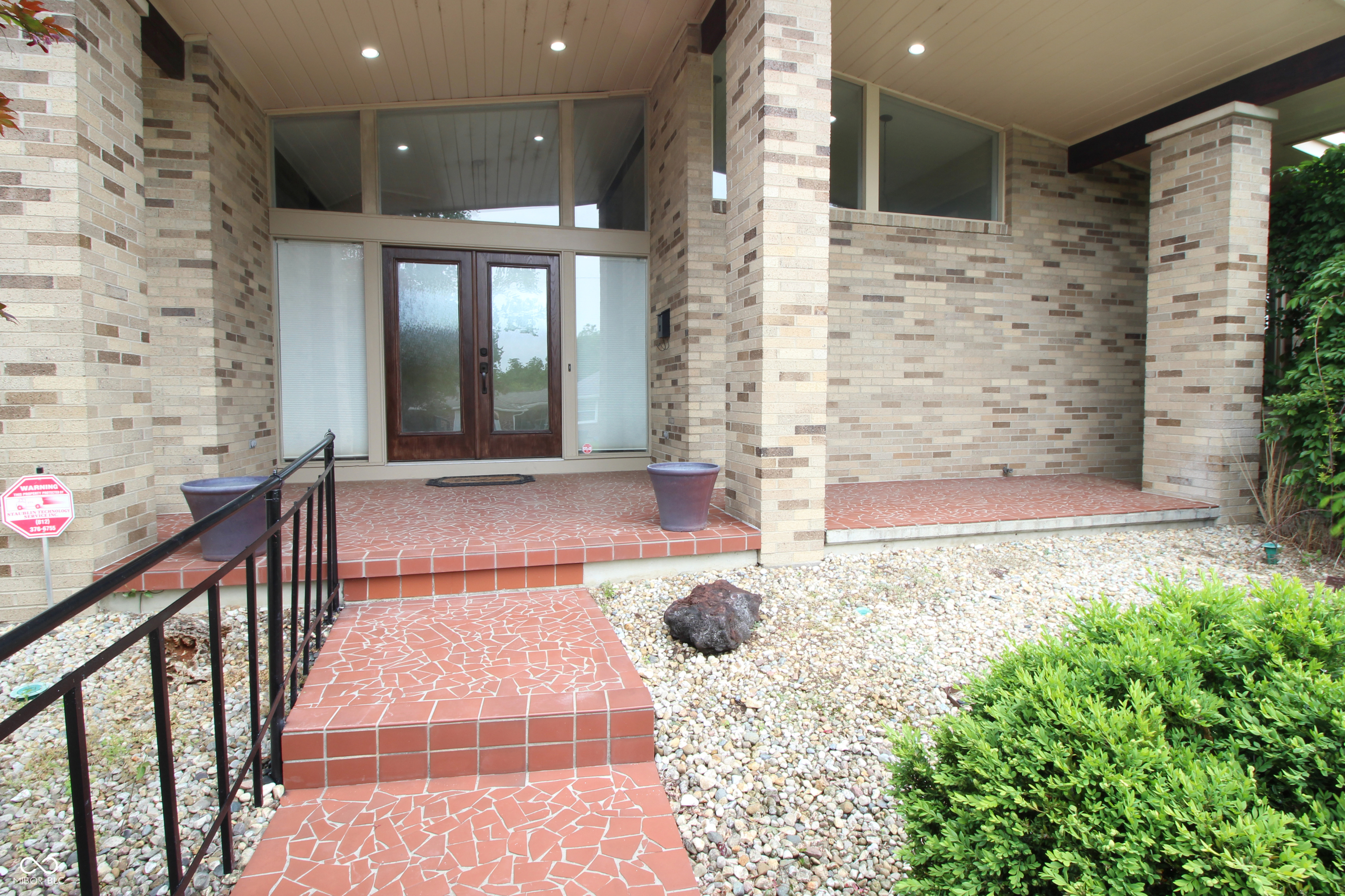 760 27th Street Columbus, IN 47201 - Photo 4 of 30
