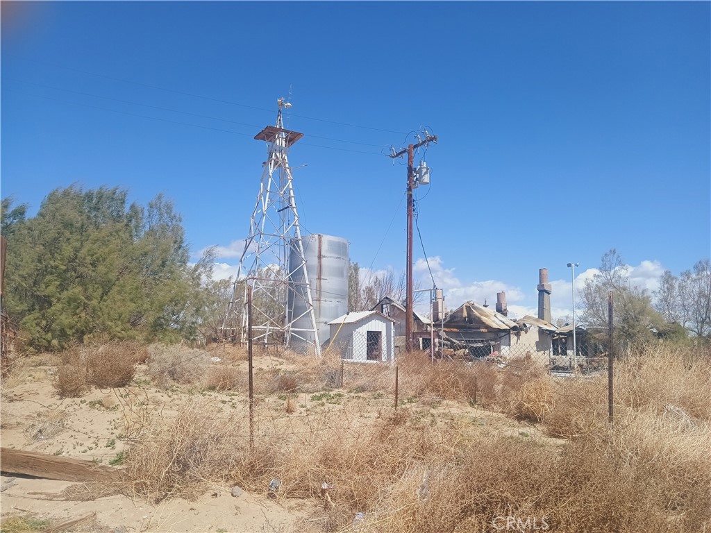 32292 Neuralia Road Mojave, CA 93501 - Photo 4 of 10