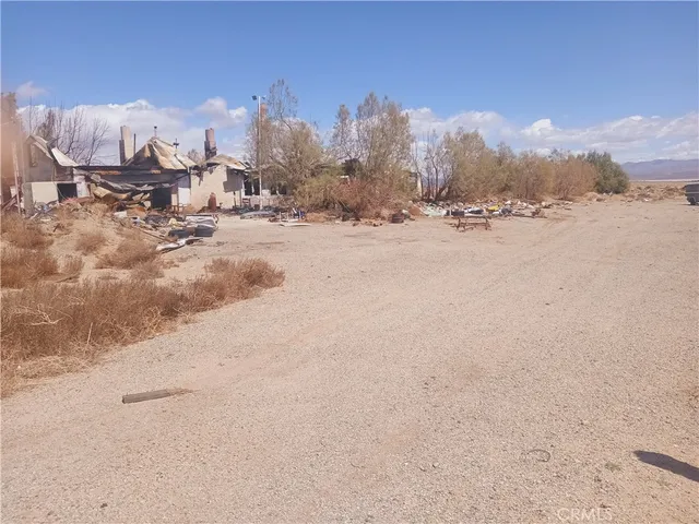 $215,000 | 32292 Neuralia Road, Mojave, CA 93501