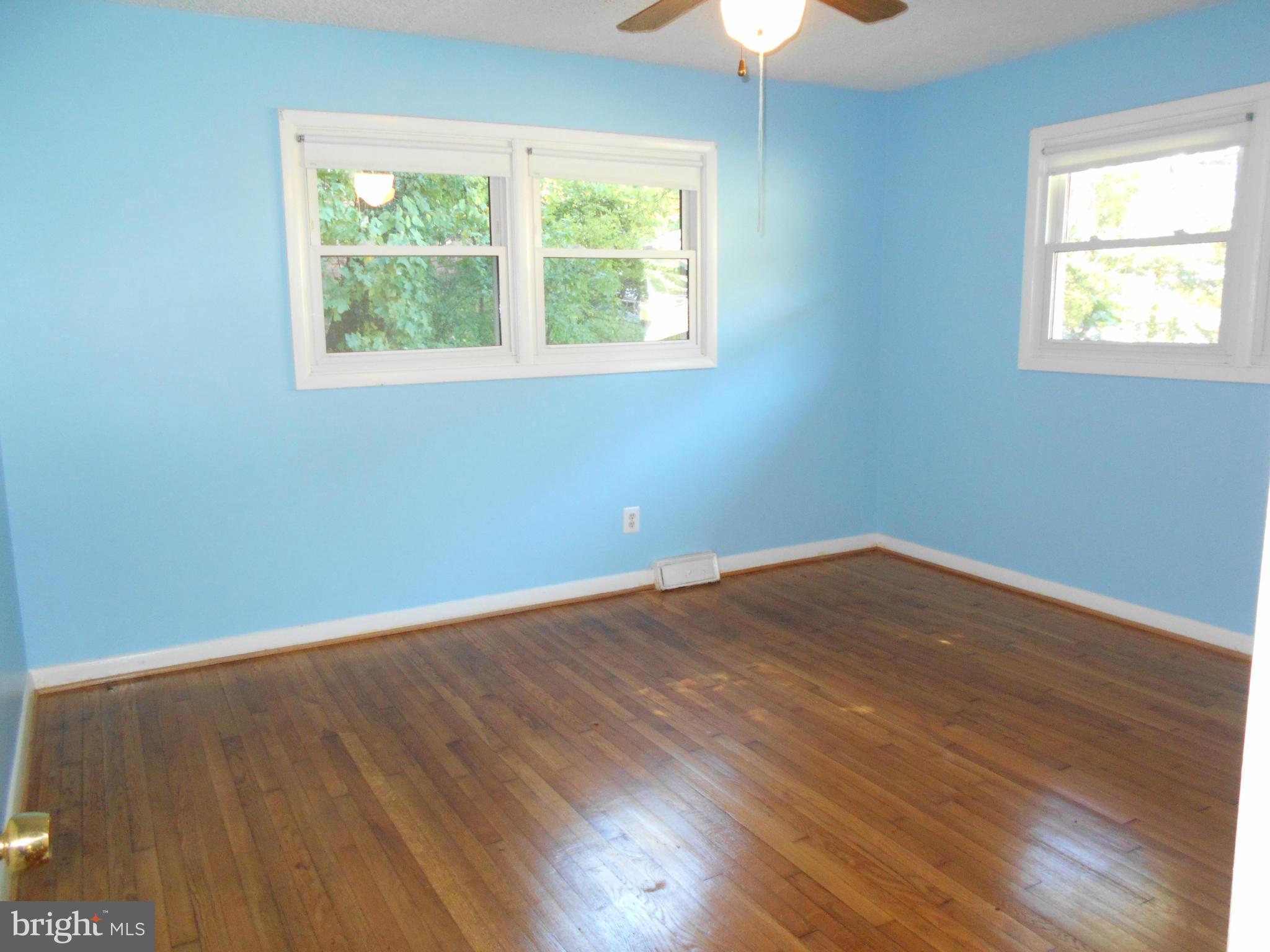 18331 Sharon Road Triangle, VA 22172 - Photo 16 of 30 Bedroom