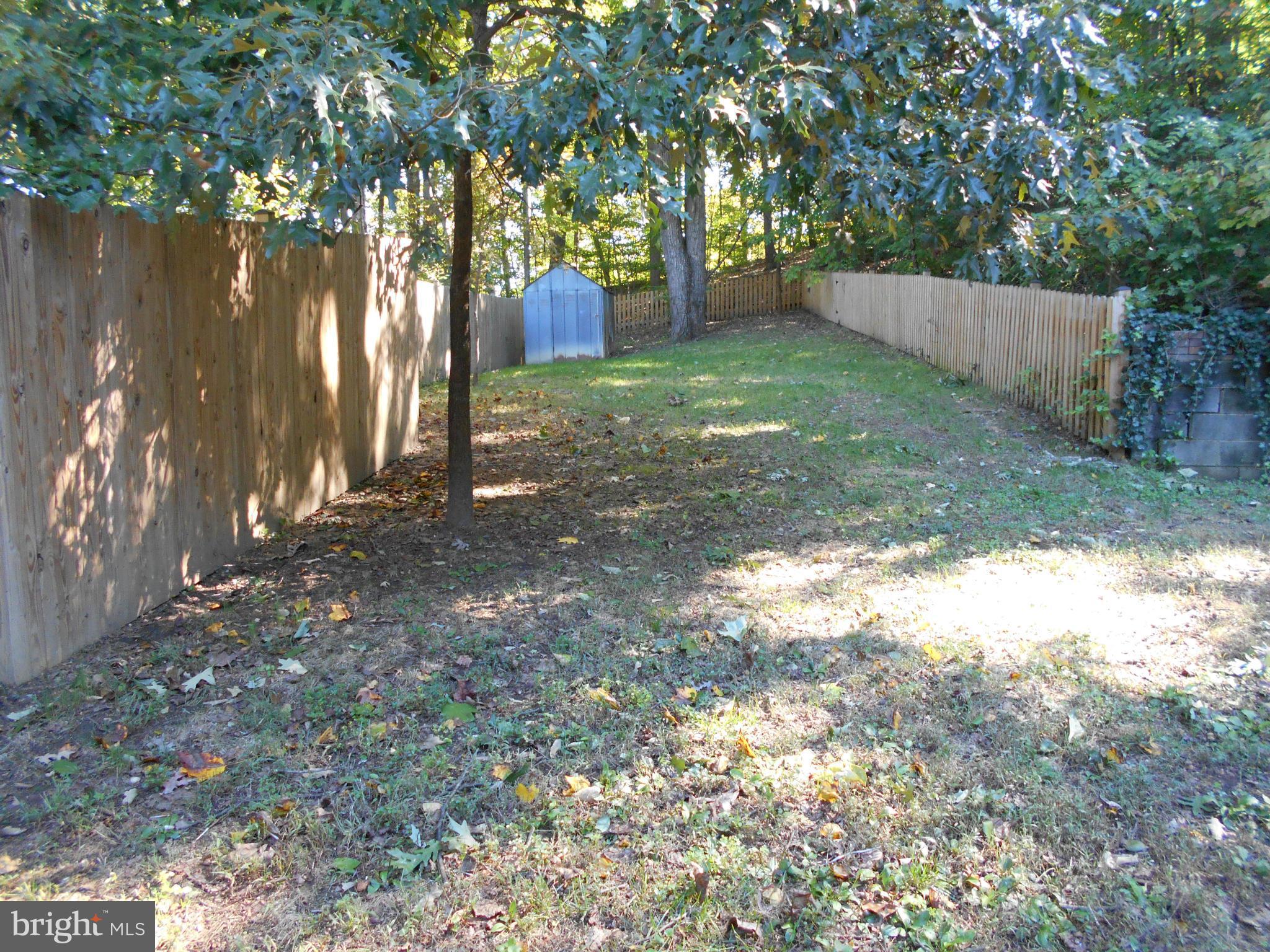 18331 Sharon Road Triangle, VA 22172 - Photo 27 of 30 Yard and shed
