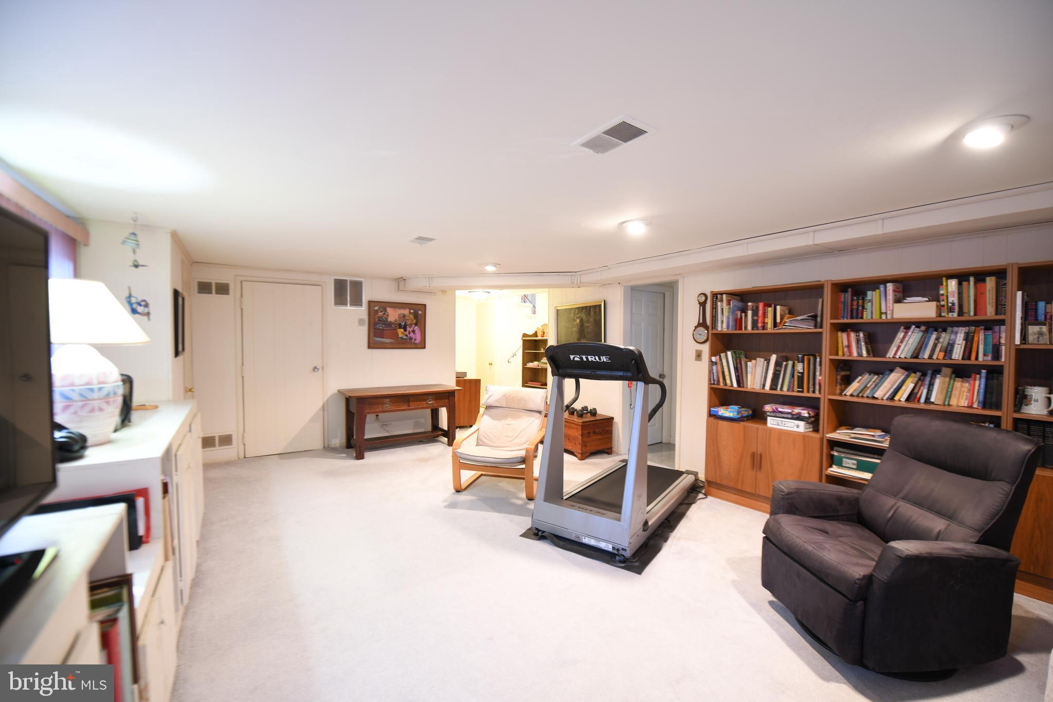 111 Sharrowvale Road Cherry Hill, NJ 08034 - Photo 14 of 27 Family Room