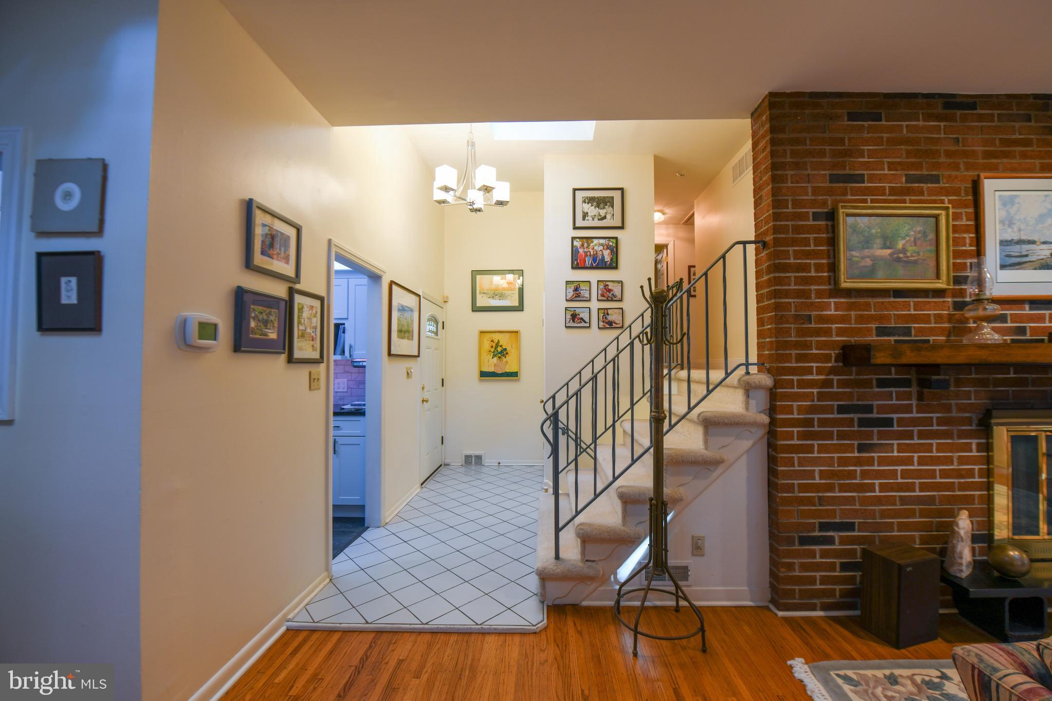 111 Sharrowvale Road Cherry Hill, NJ 08034 - Photo 2 of 27 Foyer w//skylight