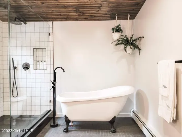 $625,000 | 16 Moggre Road, Shandaken, NY 12416