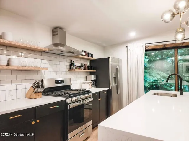 $625,000 | 16 Moggre Road, Shandaken, NY 12416