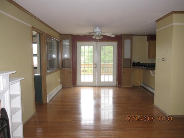 327 Thompson Road Webster, MA 01570 - Photo 8 of 13