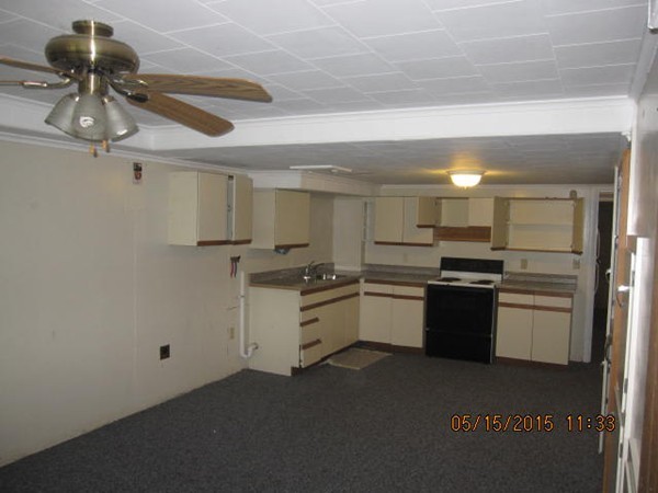 327 Thompson Road Webster, MA 01570 - Photo 9 of 13