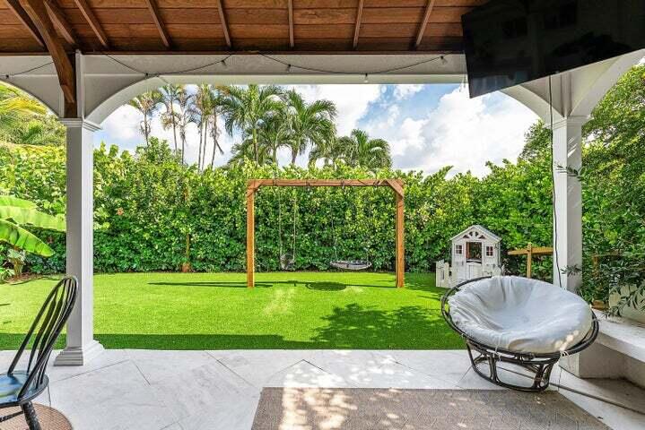 499 Northeast 28th Road Boca Raton, FL 33431 - Photo 37 of 52 a view of a chair and table in the patio