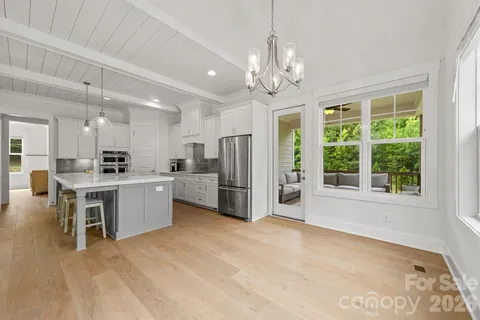 $985,000 | 3207 James Plantation Drive, Denver, NC 28037