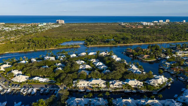 $9,800 | 14354 Cypress Island Circle, Palm Beach Gardens, FL 33410