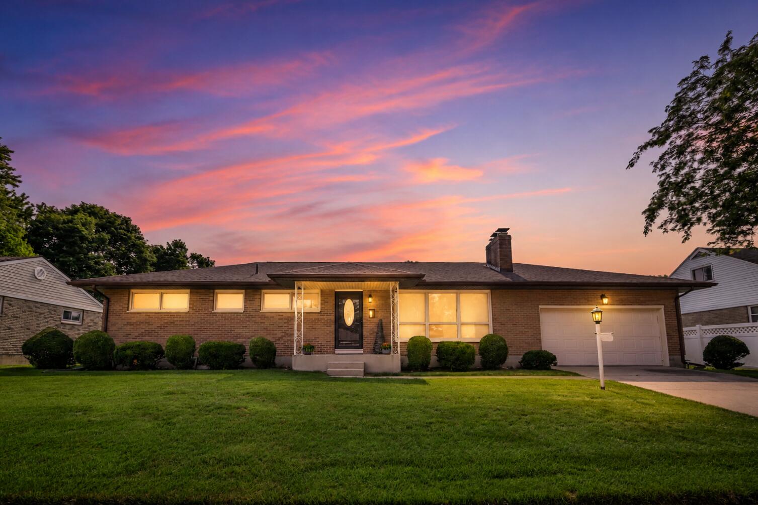 4428 Phoenix Drive Springfield, OH 45503 - Photo 3 of 35 Twilight