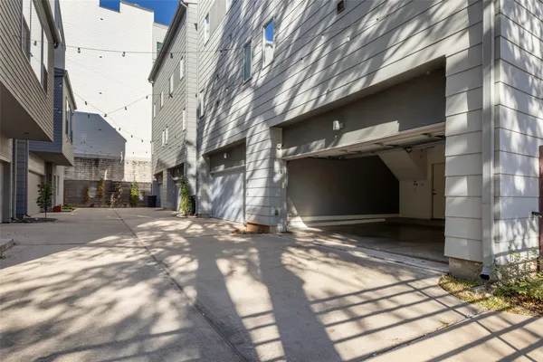 $3,200 | 1524 Blodgett Street, Houston, TX 77004