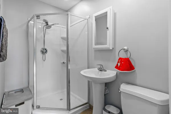 $2,800 | 65 Pine Street, Mount Holly, NJ 08060