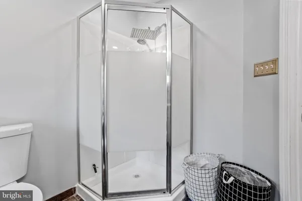 $2,800 | 65 Pine Street, Mount Holly, NJ 08060