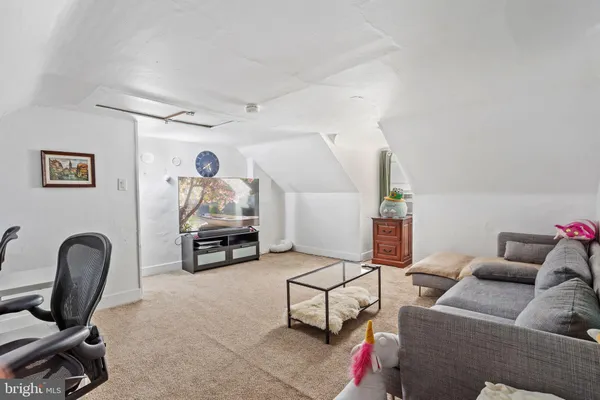 $2,800 | 65 Pine Street, Mount Holly, NJ 08060