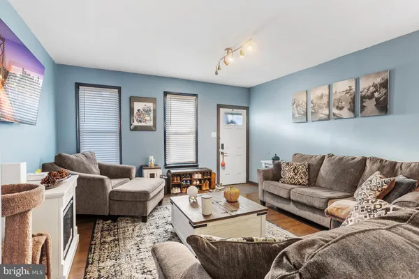 $2,800 | 65 Pine Street, Mount Holly, NJ 08060