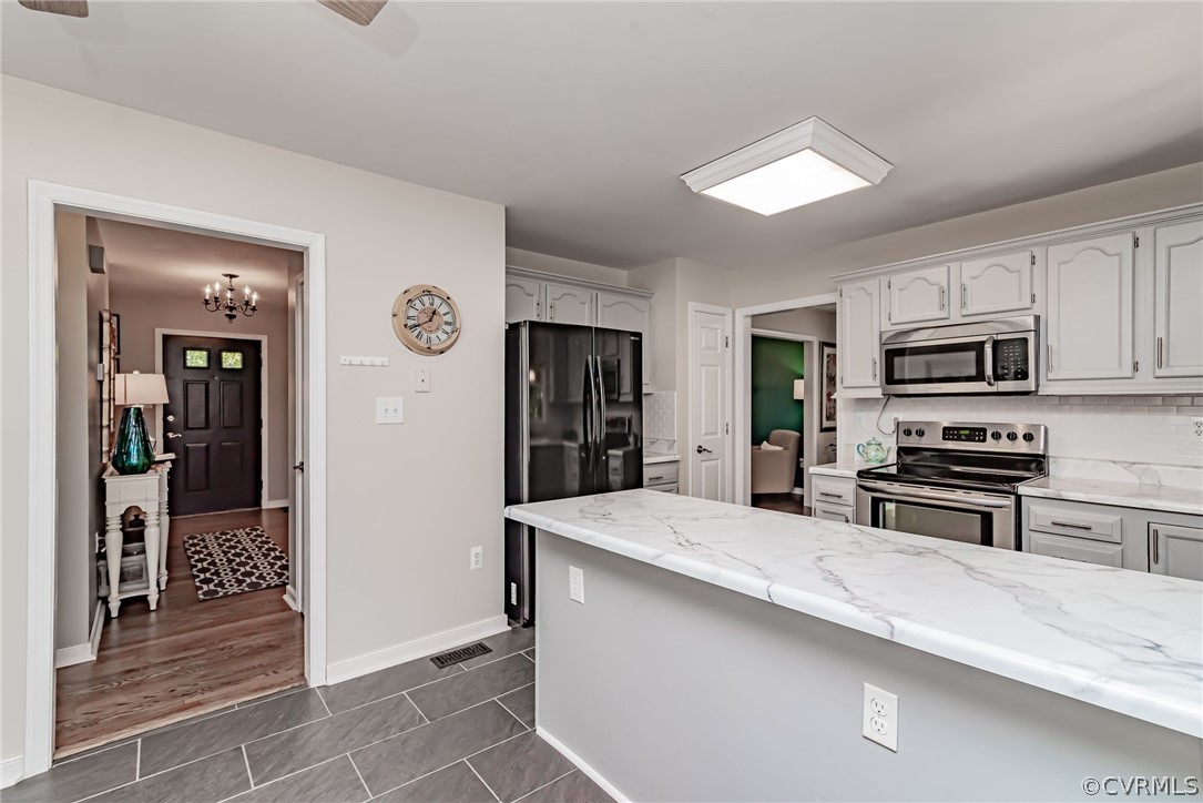 5510 Chatmoss Road Midlothian, VA 23112 - Photo 13 of 40