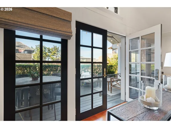 $1,385,000 | 108 West Madison Street, Cannon Beach, OR 97110