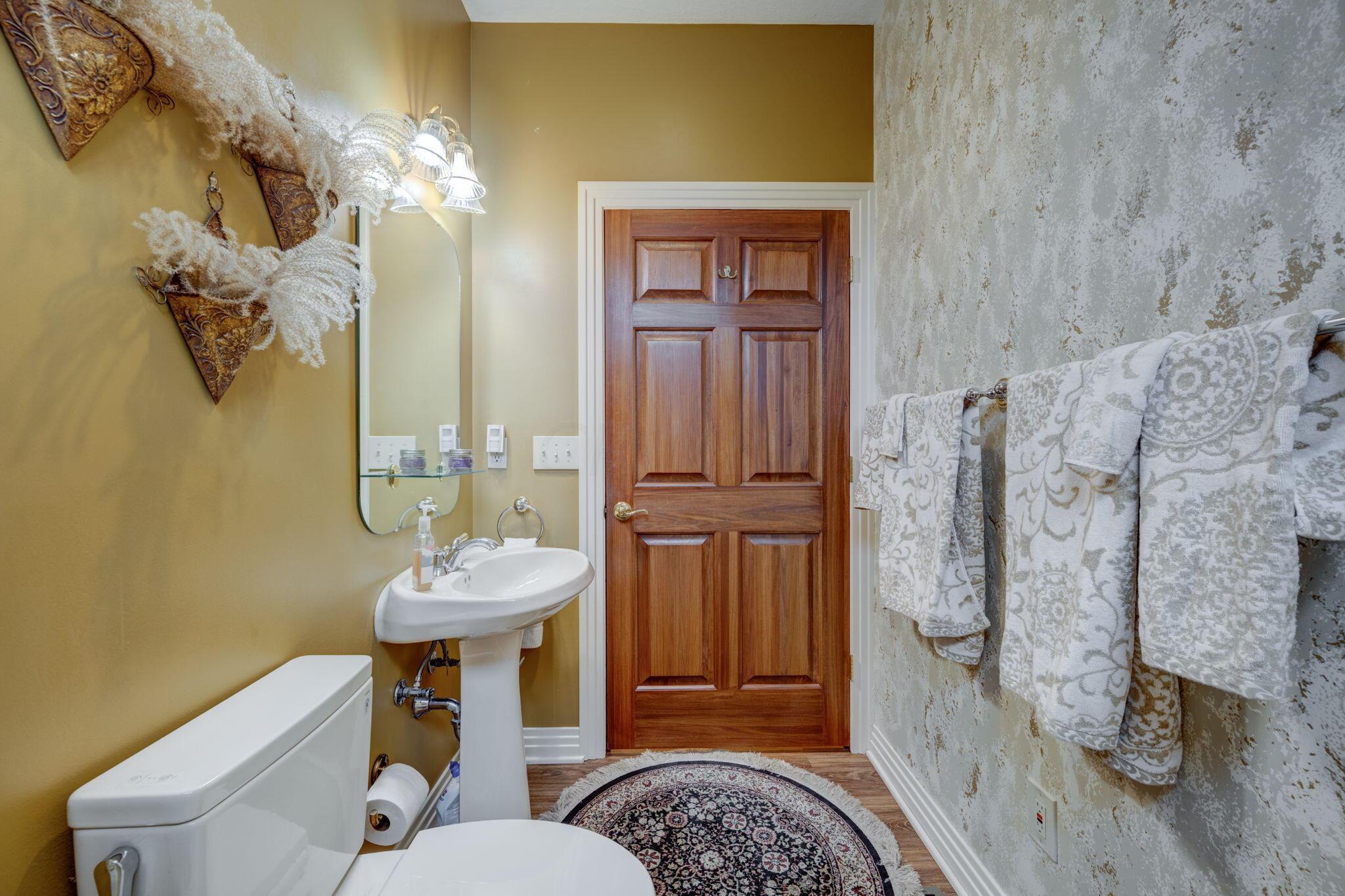 360 Kingsbury Road Delaware, OH 43015 - Photo 26 of 41 2nd full tub bath