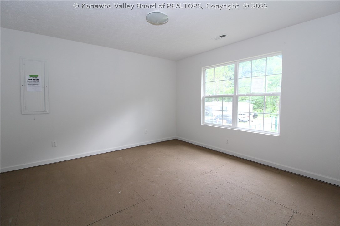 124 Co Rte 60/73 London, WV 25126 - Photo 10 of 21 Gallery Image 10