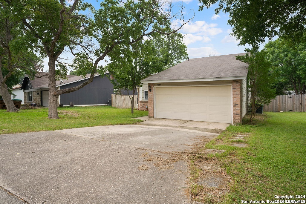 9844 Fortune Ridge Drive Converse, TX 78109 - Photo 3 of 24