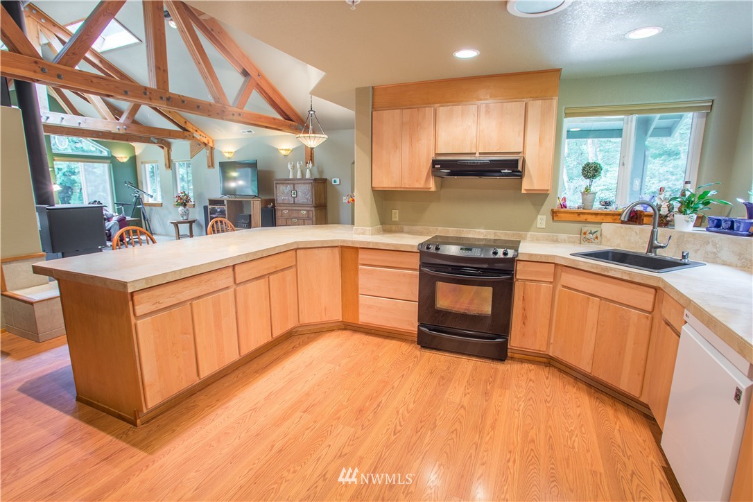 1036 Lake Samish Road Bellingham, WA 98229 - Photo 16 of 25 Gallery Image 16