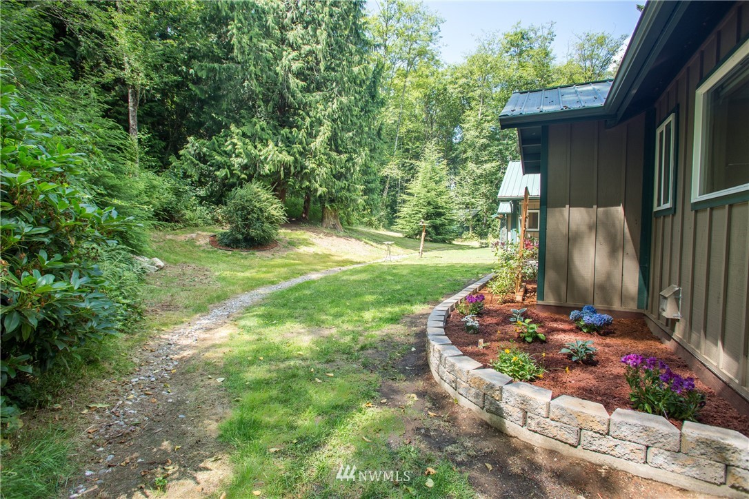 1036 Lake Samish Road Bellingham, WA 98229 - Photo 8 of 25 Gallery Image 8