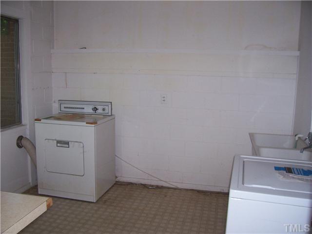 1216 Woodburn Road Durham, NC 27705 - Photo 12 of 13 Gallery Image 12