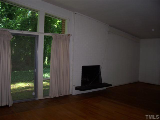 1216 Woodburn Road Durham, NC 27705 - Photo 4 of 13 Gallery Image 4
