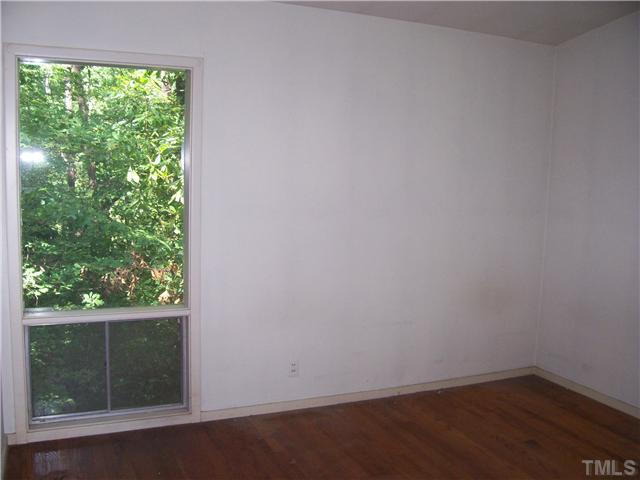 1216 Woodburn Road Durham, NC 27705 - Photo 9 of 13 Gallery Image 9
