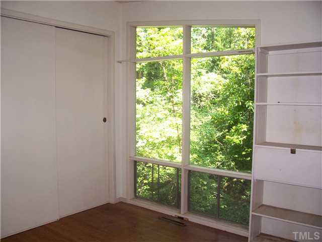 1216 Woodburn Road Durham, NC 27705 - Photo 10 of 13 Gallery Image 10