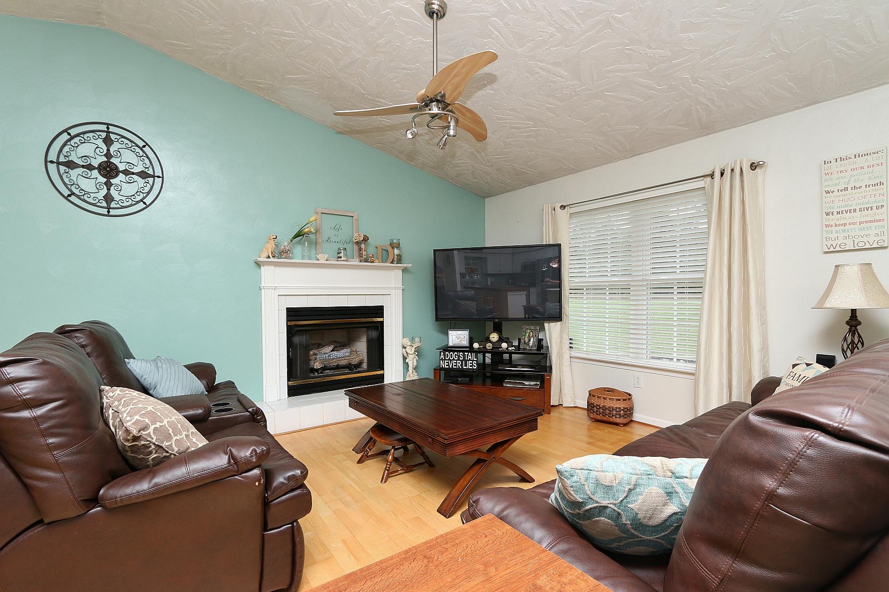 160 Mt Airy Road Hardy, VA 24101 - Photo 13 of 46 Living Room