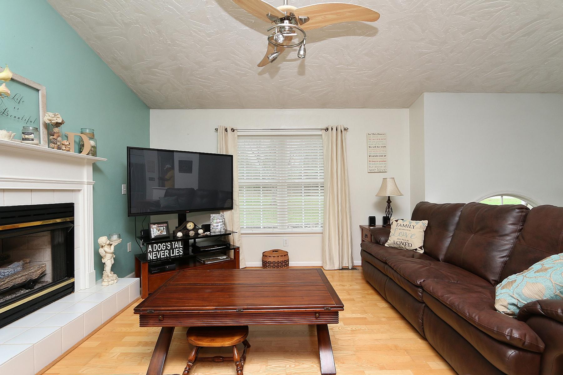160 Mt Airy Road Hardy, VA 24101 - Photo 14 of 46 Living Room