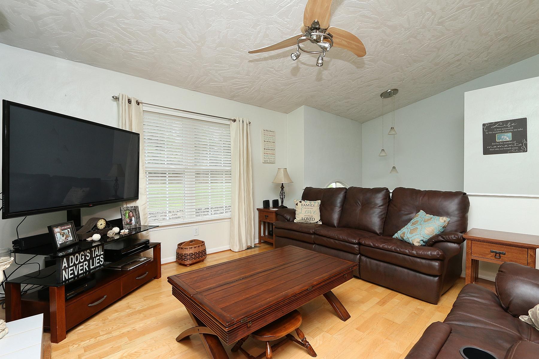 160 Mt Airy Road Hardy, VA 24101 - Photo 15 of 46 Living Room